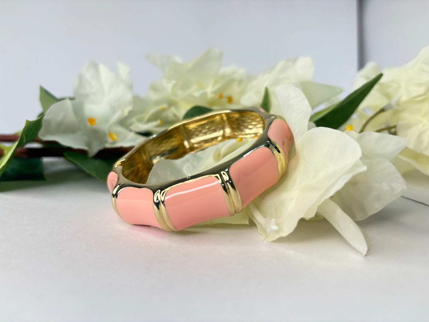 Aura Gleam Enamel Bangle